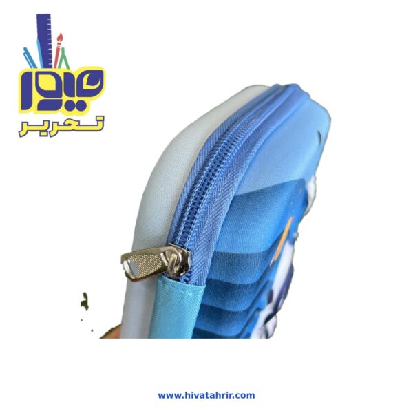 جامدادی تب‌لتی فضانورد